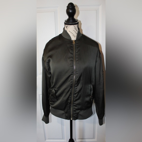 Army Green Bomber Jacket - Picture 6 of 7